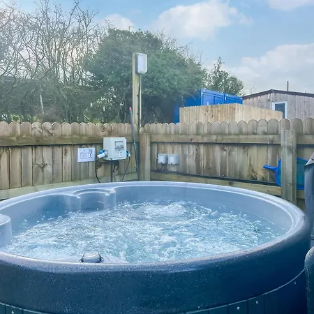 Oak Tree - Uk51429 *