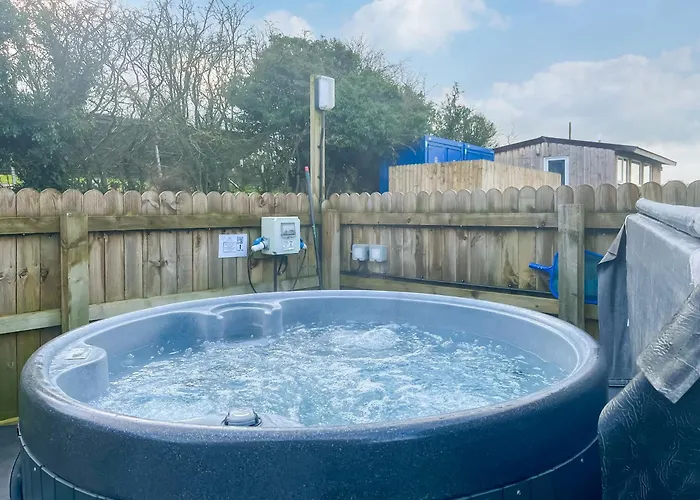 Oak Tree - Uk51429 *